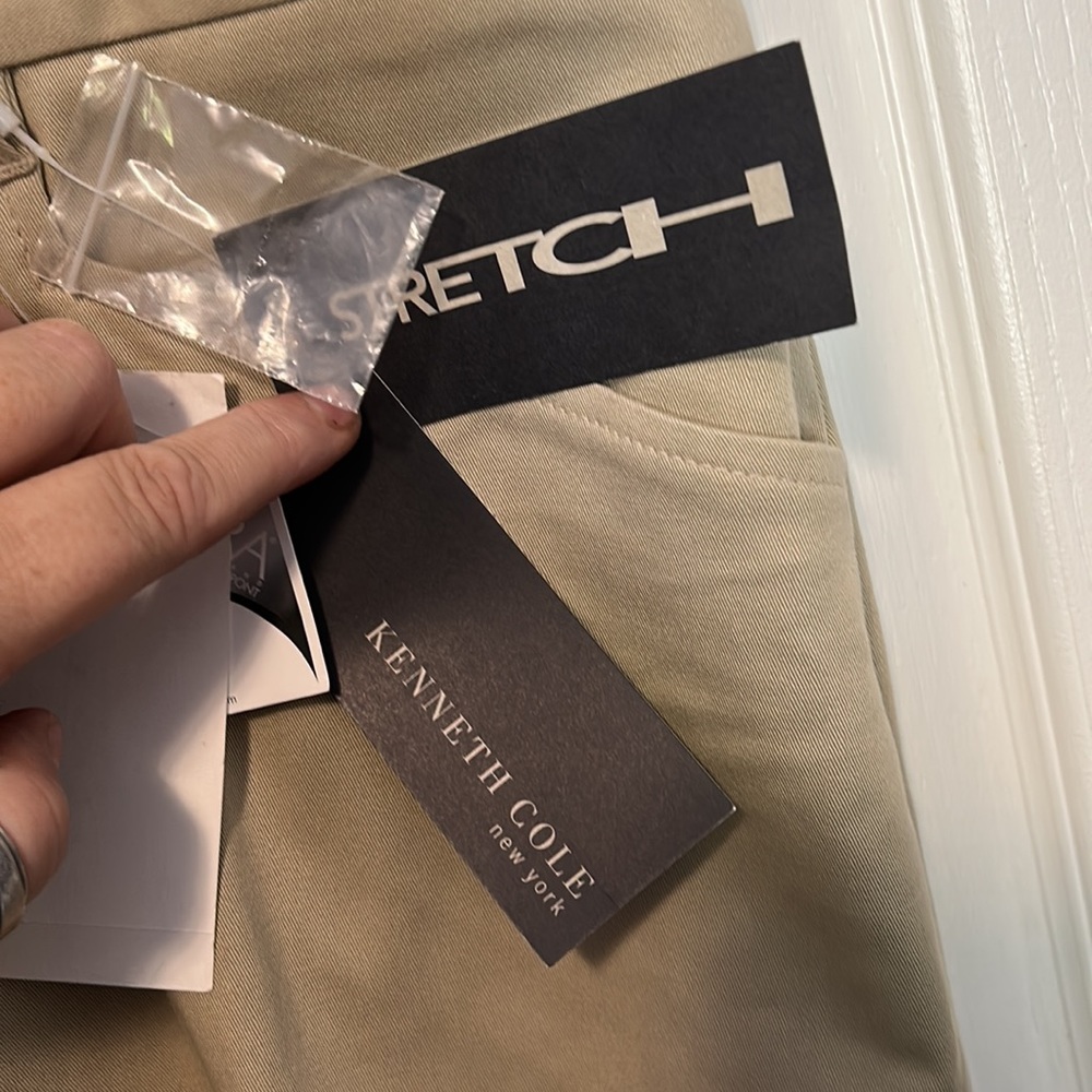 Kenneth Cole 40x34 - Picture 6 of 10
